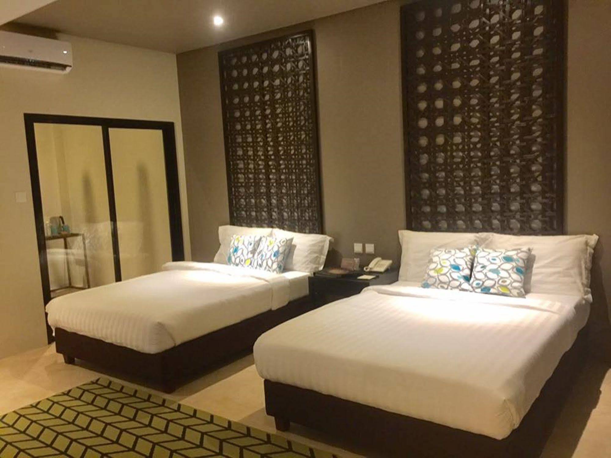 Hotel The Oriental Leyte Palo Zewnętrze zdjęcie