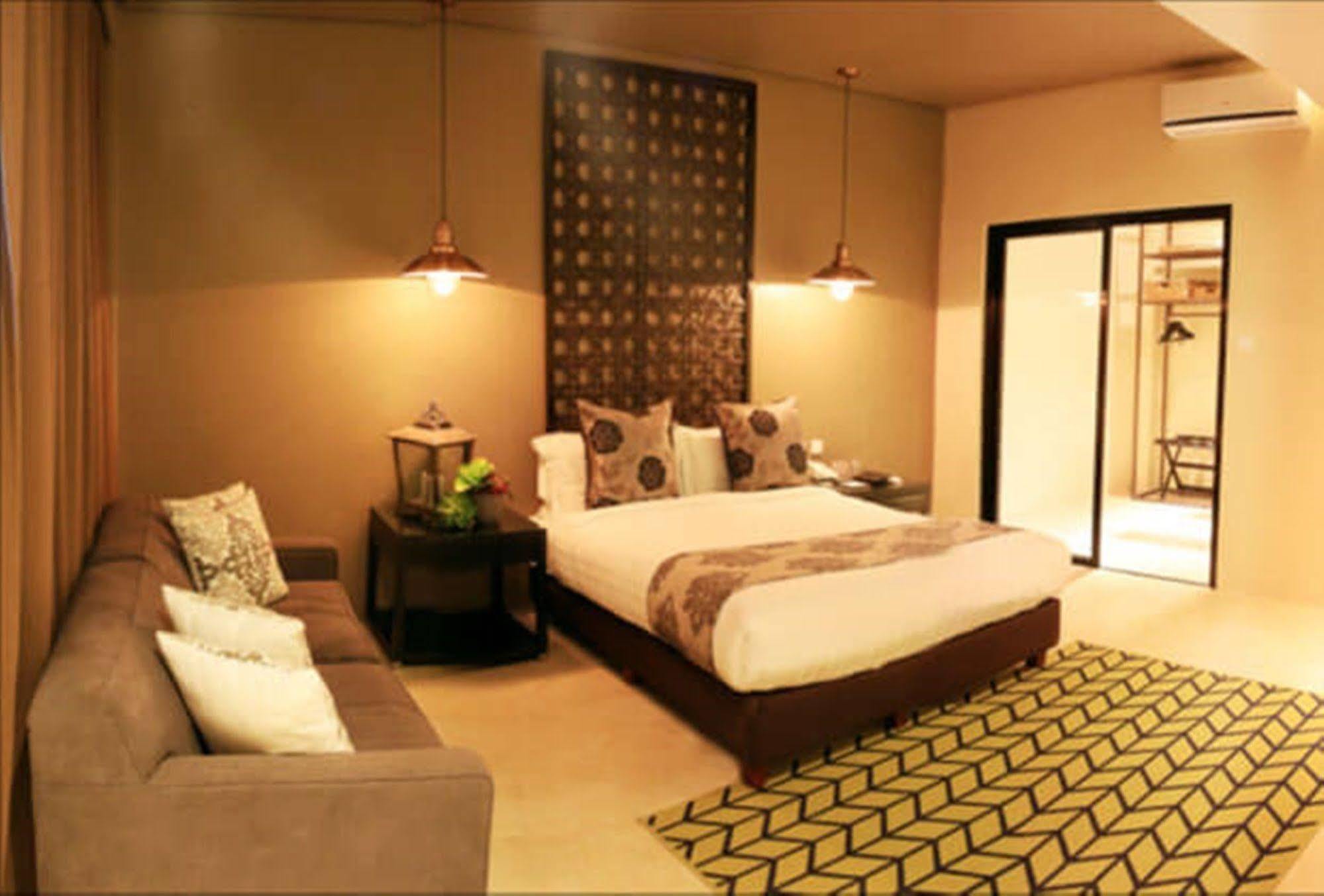 Hotel The Oriental Leyte Palo Zewnętrze zdjęcie