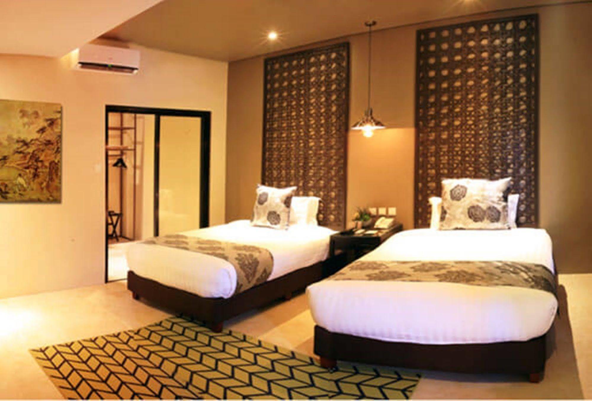 Hotel The Oriental Leyte Palo Zewnętrze zdjęcie