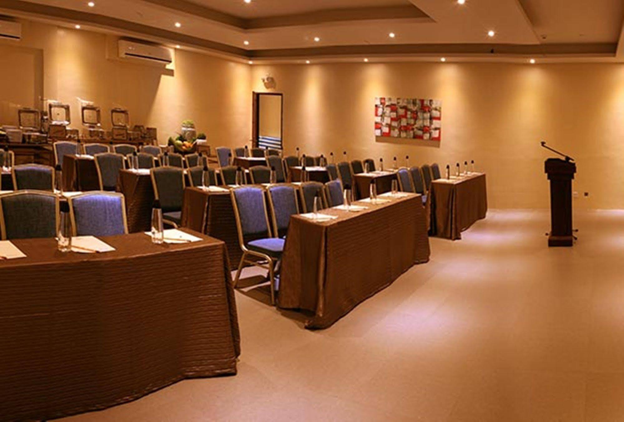 Hotel The Oriental Leyte Palo Zewnętrze zdjęcie